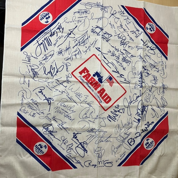🇺🇸 VINTAGE 1985 🎶FARM AID 🎶BANDANA, SIGNATURES OF WILLIE NELSON & FRIENDS🎸 - Picture 8 of 16